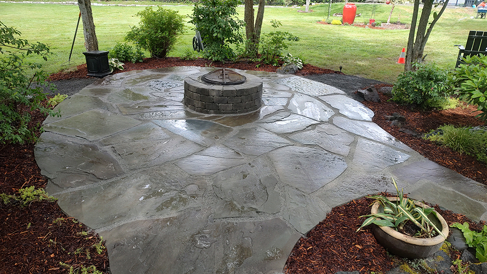 Natural Stone vs. Pavers: Which is Best for Your Patio?